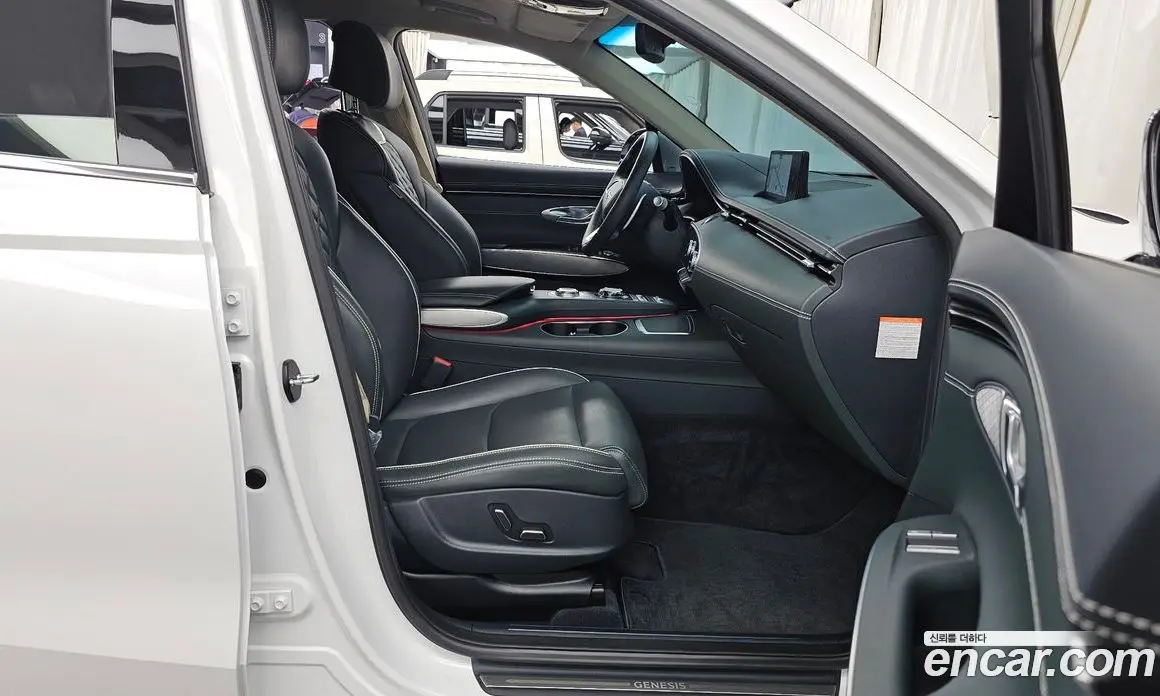 Genesis GV70 2023 0.1 автомат (гидро), фото 17