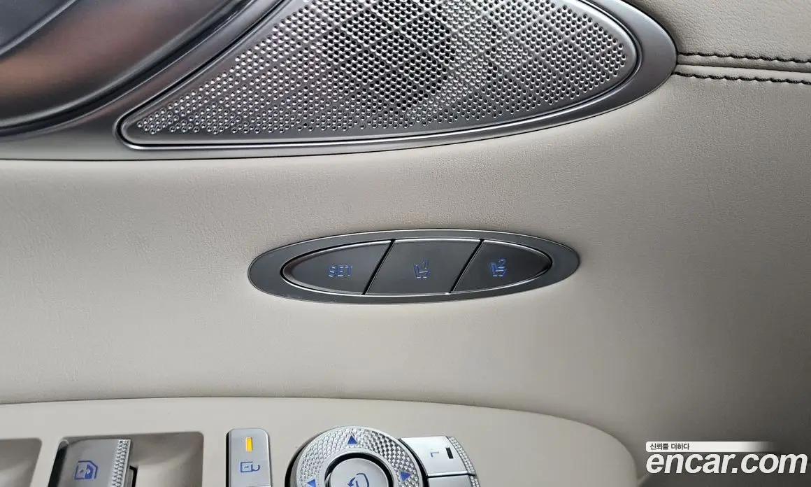 Genesis GV70 2024 2.5 автомат (гидро), фото 30