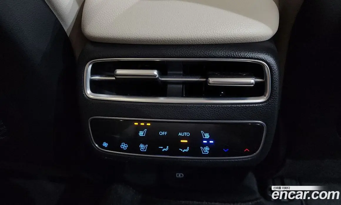 Genesis GV70 2024 2.5 автомат (гидро), фото 31