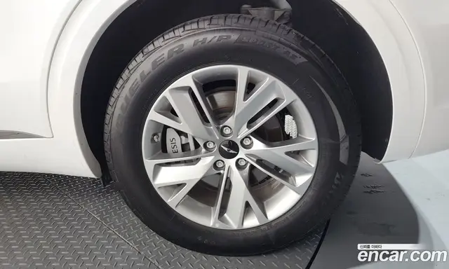 Genesis GV70 2024 2.5 автомат (гидро), миниатюра 7