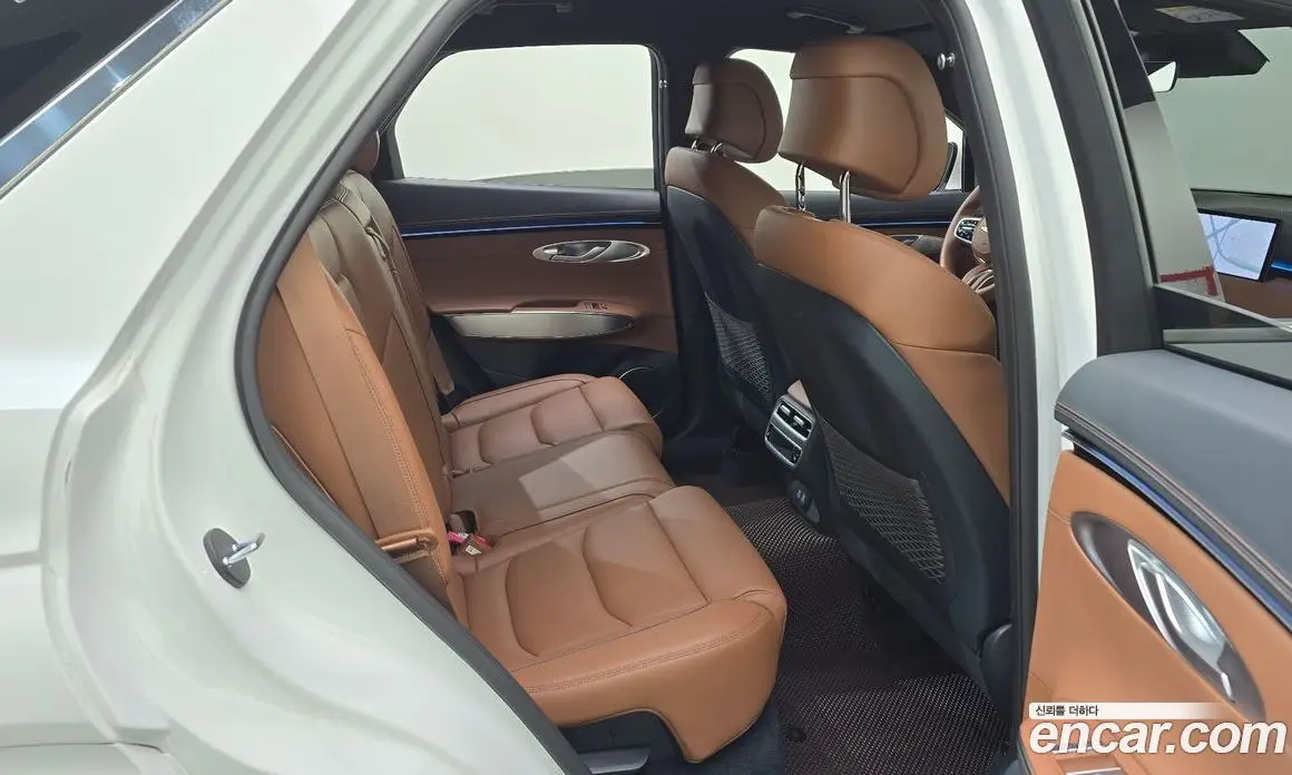 Genesis GV70 2026 2.5 автомат (гидро), фото 11