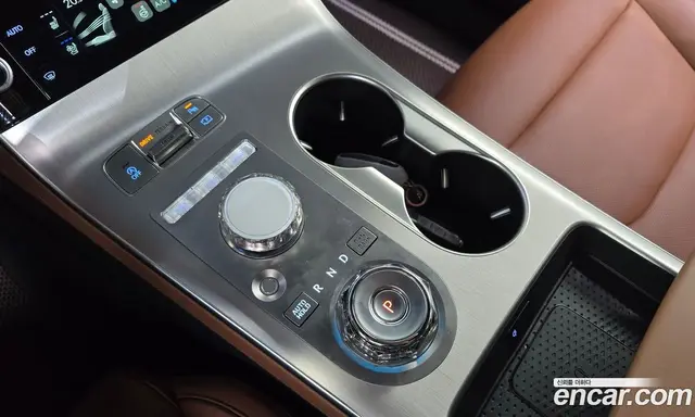 Genesis GV70 2026 2.5 автомат (гидро), миниатюра 9