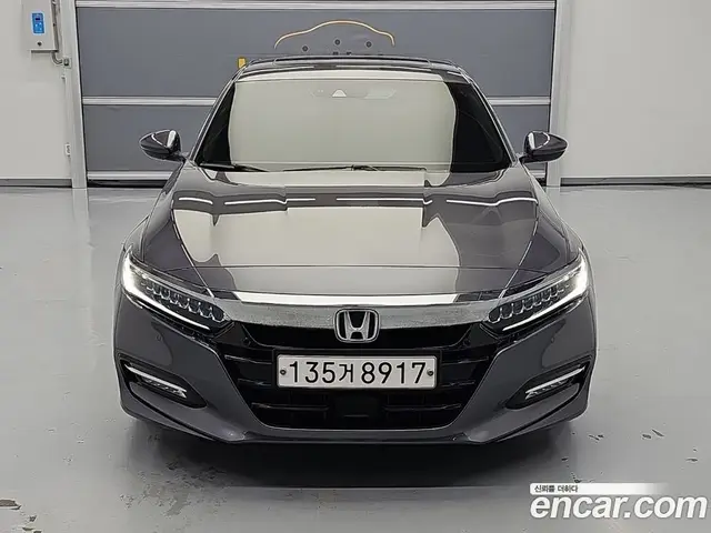 Honda Accord 2019 2.0 автомат (гидро), миниатюра 1