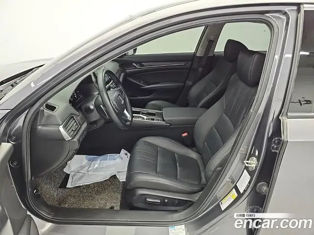 Honda Accord 2019 2.0 автомат (гидро), миниатюра 11