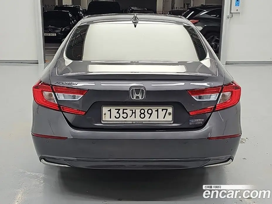 Honda Accord 2019 2.0 автомат (гидро), фото 3