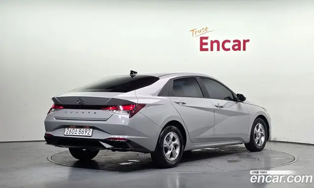 Hyundai Avante 2020 1.6 автомат (гидро), миниатюра 2