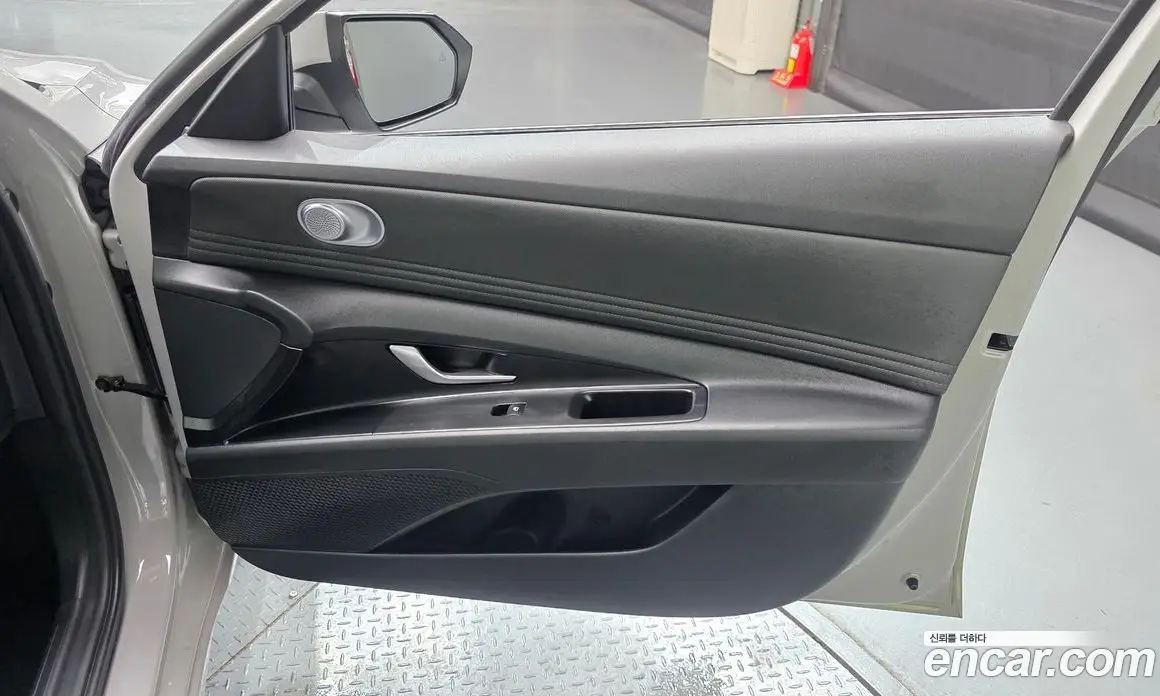 Hyundai Avante 2020 1.6 автомат (гидро), фото 15