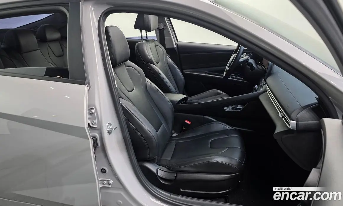 Hyundai Avante 2020 1.6 автомат (гидро), фото 16