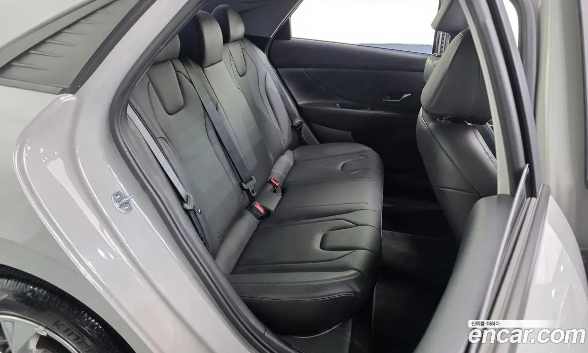 Hyundai Avante 2020 1.6 автомат (гидро), фото 24