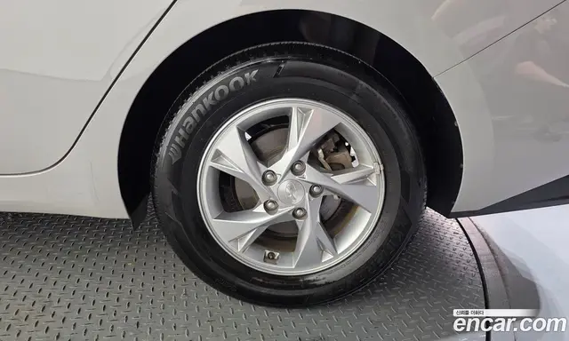 Hyundai Avante 2020 1.6 автомат (гидро), миниатюра 7
