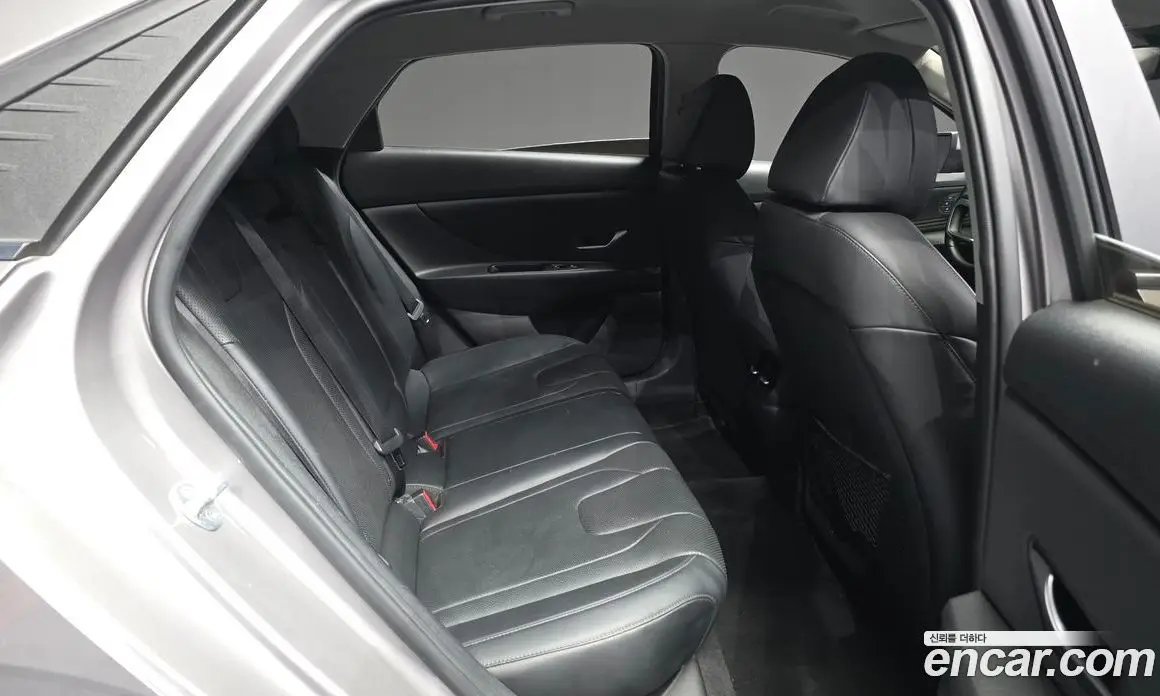 Hyundai Avante 2020 1.6 автомат (гидро), фото 12