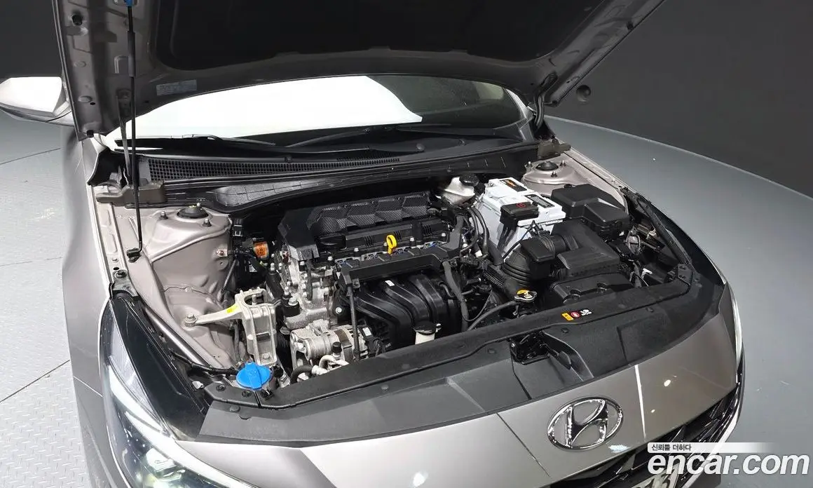 Hyundai Avante 2020 1.6 автомат (гидро), фото 6