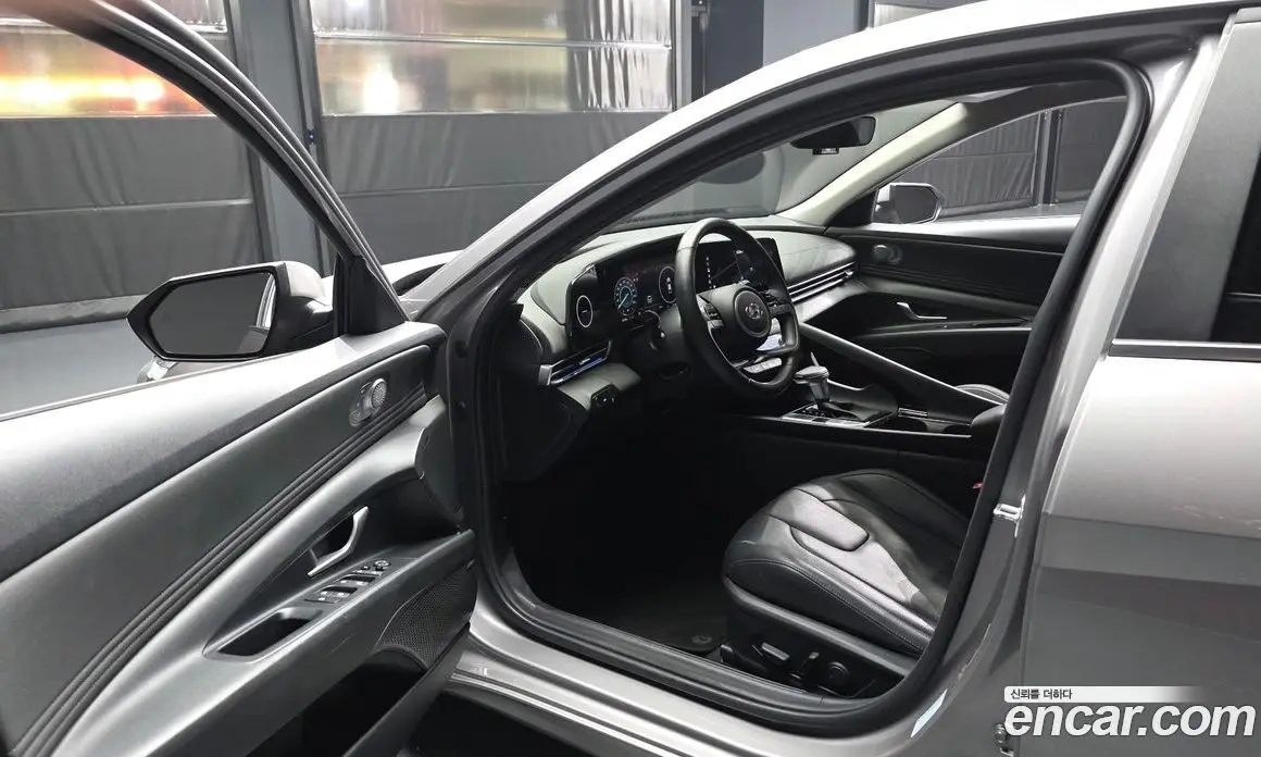 Hyundai Avante 2020 1.6 автомат (гидро), фото 10