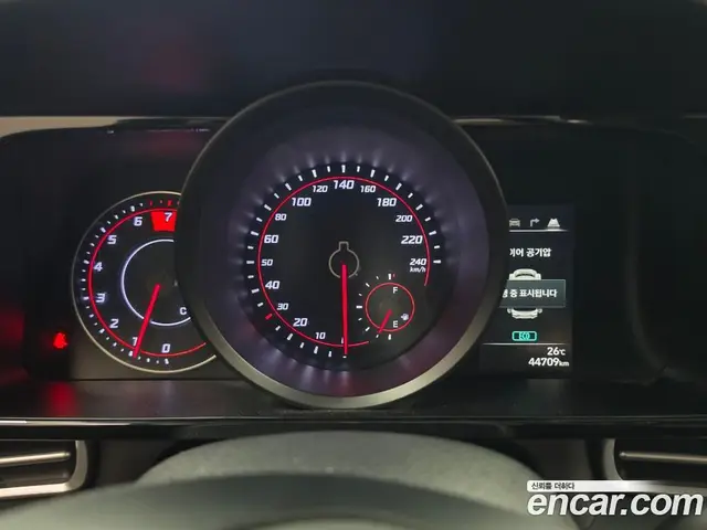 Hyundai Avante 2022 1.6 автомат (гидро), миниатюра 11