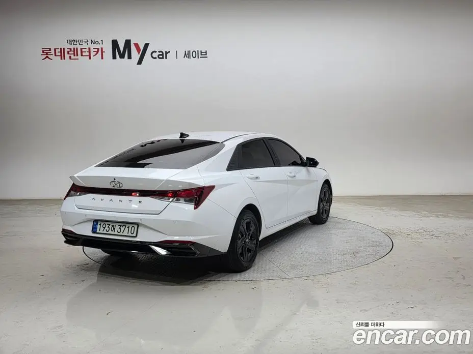 Hyundai Avante 2022 1.6 автомат (гидро), фото 5