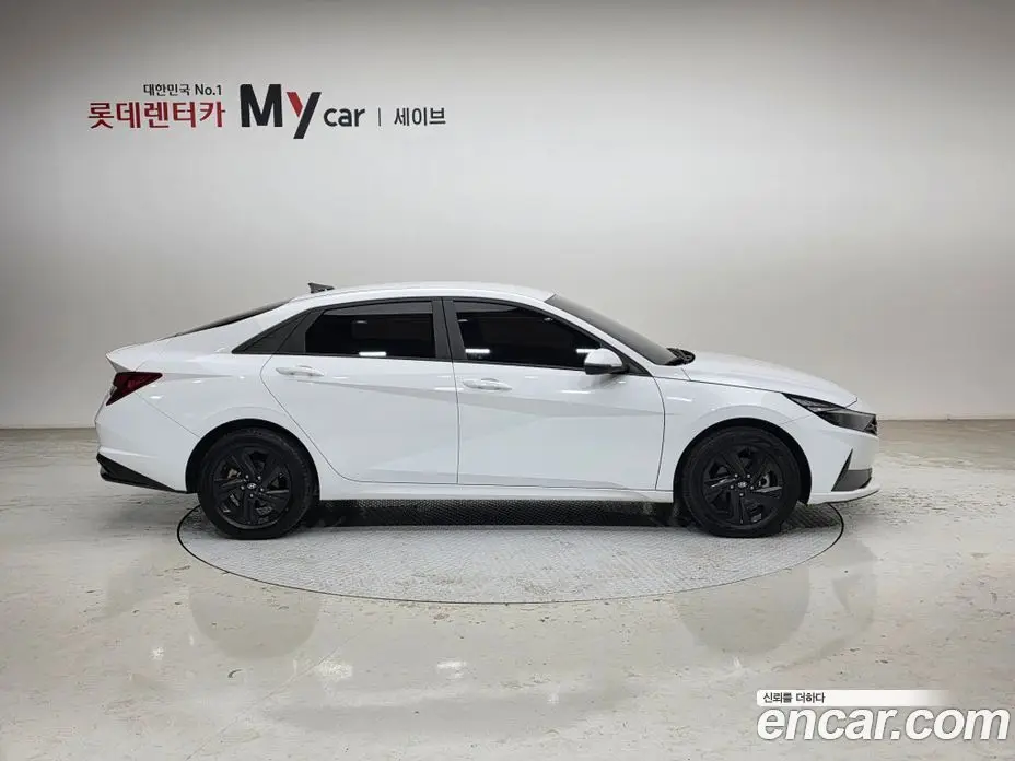 Hyundai Avante 2022 1.6 автомат (гидро), фото 6