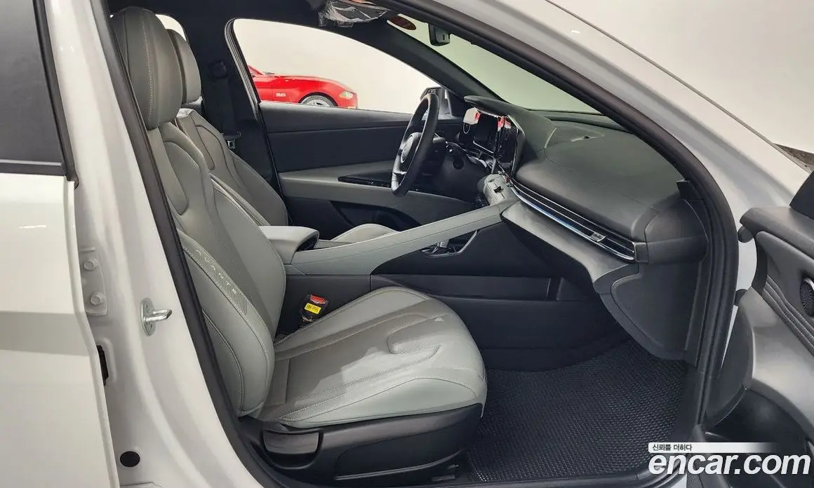 Hyundai Avante 2023 1.6 автомат (гидро), фото 16
