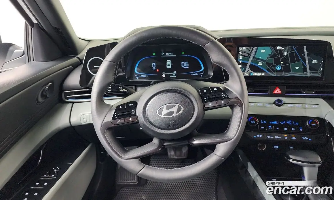 Hyundai Avante 2023 1.6 автомат (гидро), фото 19