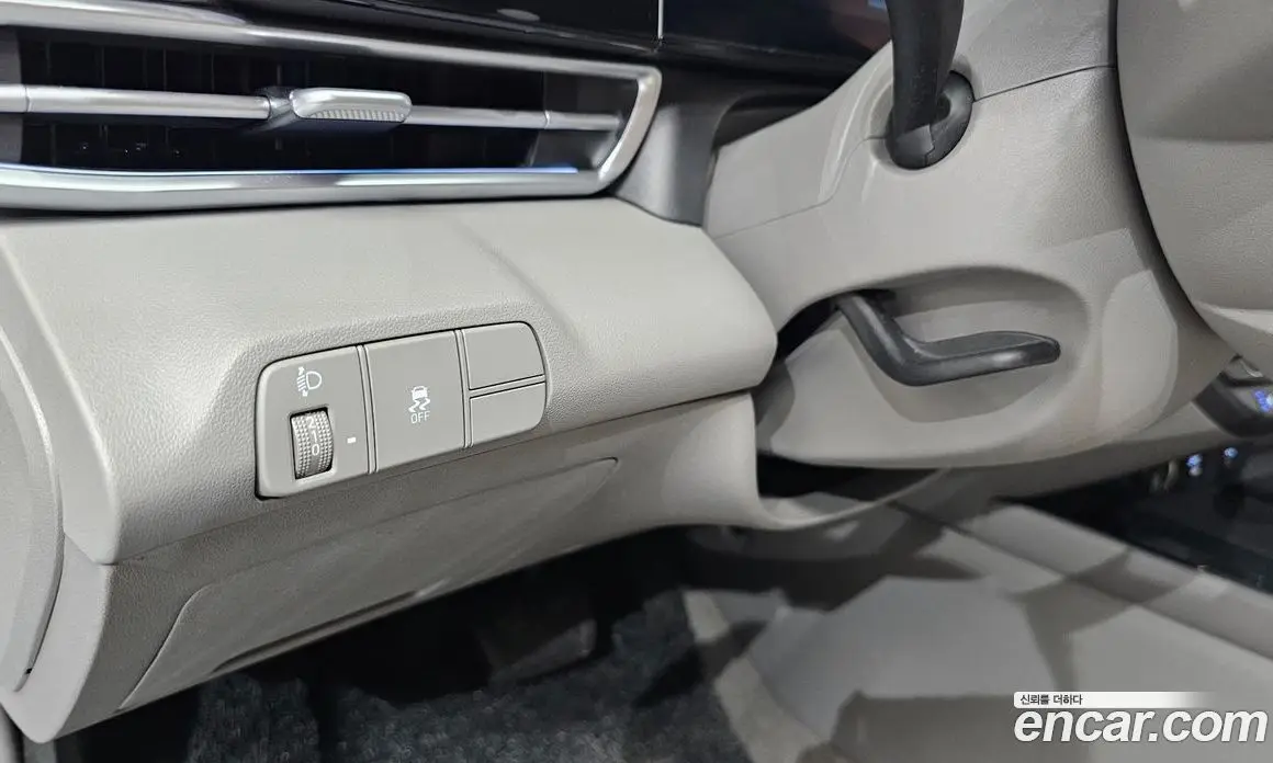 Hyundai Avante 2023 1.6 автомат (гидро), фото 25