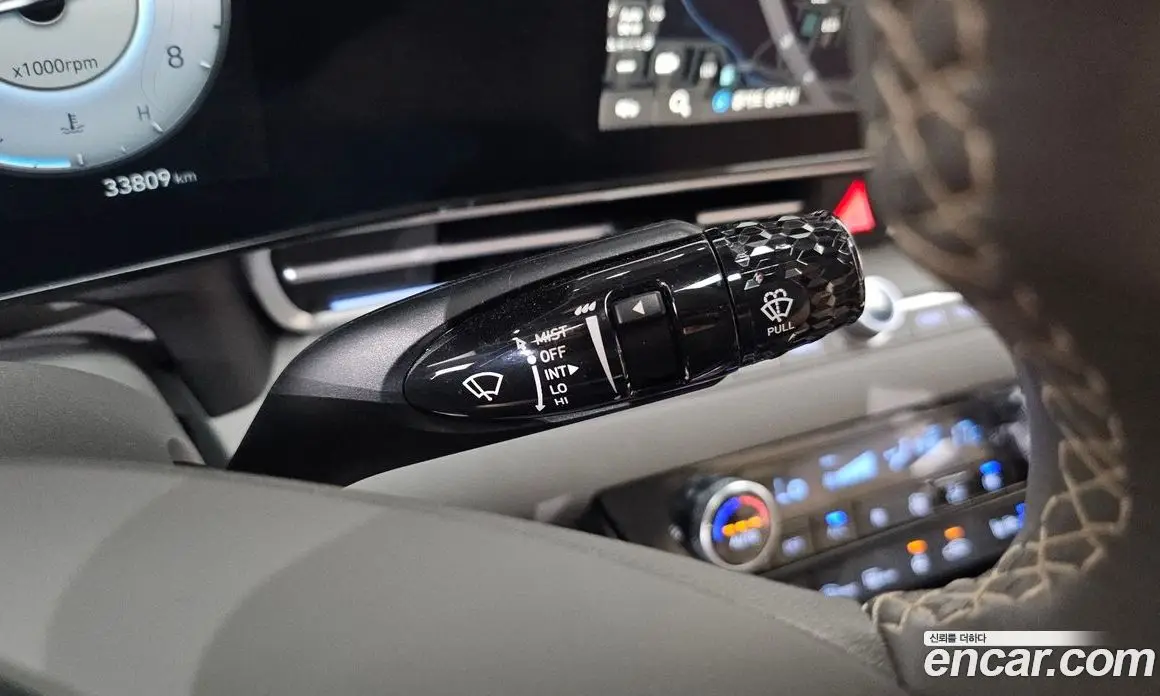 Hyundai Avante 2023 1.6 автомат (гидро), фото 26