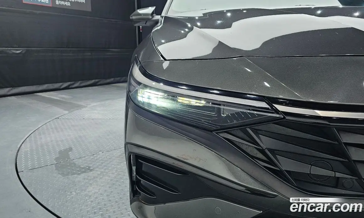Hyundai Avante 2023 1.6 автомат (гидро), фото 7