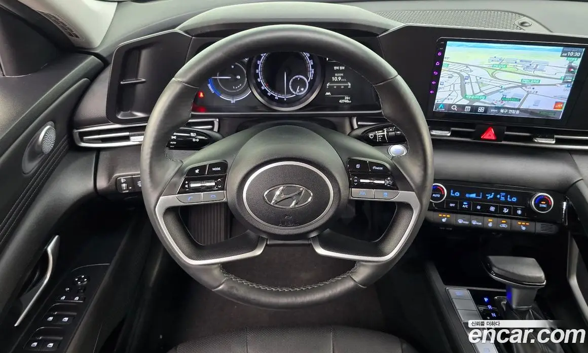 Hyundai Avante 2023 1.6 автомат (гидро), фото 19