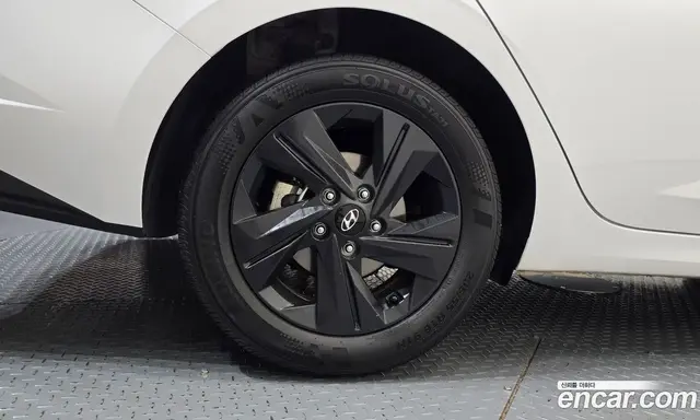 Hyundai Avante 2023 1.6 автомат (гидро), миниатюра 5