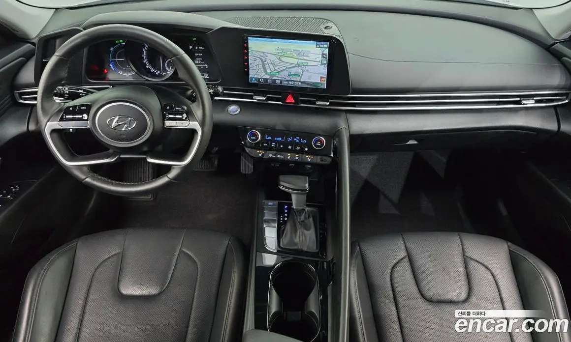 Hyundai Avante 2023 1.6 автомат (гидро), фото 10