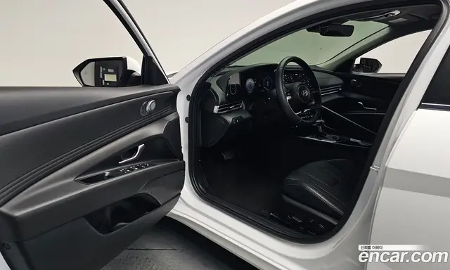 Hyundai Avante 2024 1.6 автомат (гидро), миниатюра 12