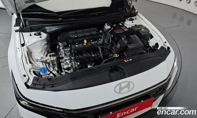 Hyundai Avante 2024 1.6 автомат (гидро), миниатюра 5