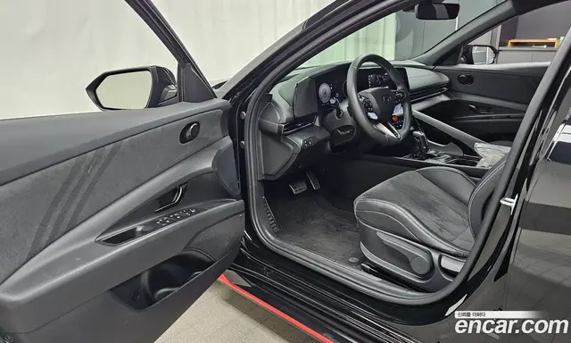 Hyundai Avante 2025 2.0 автомат (гидро), миниатюра 12