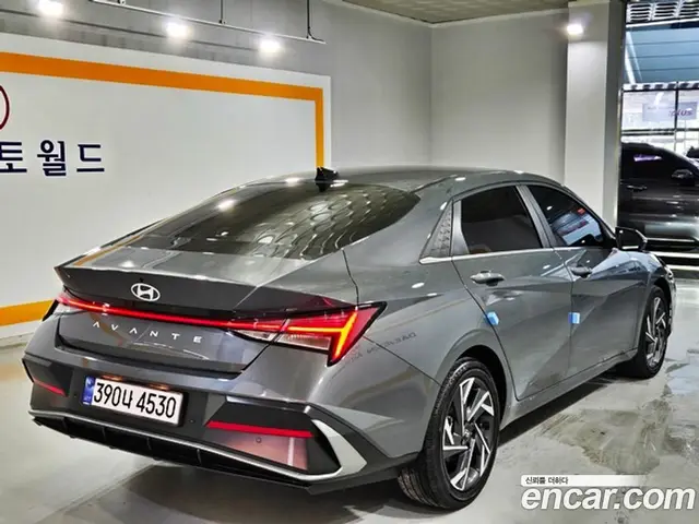Hyundai Avante 2025 1.6 автомат (гидро), миниатюра 4