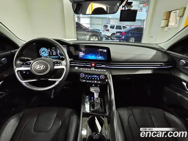 Hyundai Avante 2025 1.6 автомат (гидро), миниатюра 7