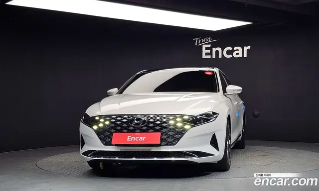 Hyundai Grandeur 2020 2.5 автомат (гидро), миниатюра 3