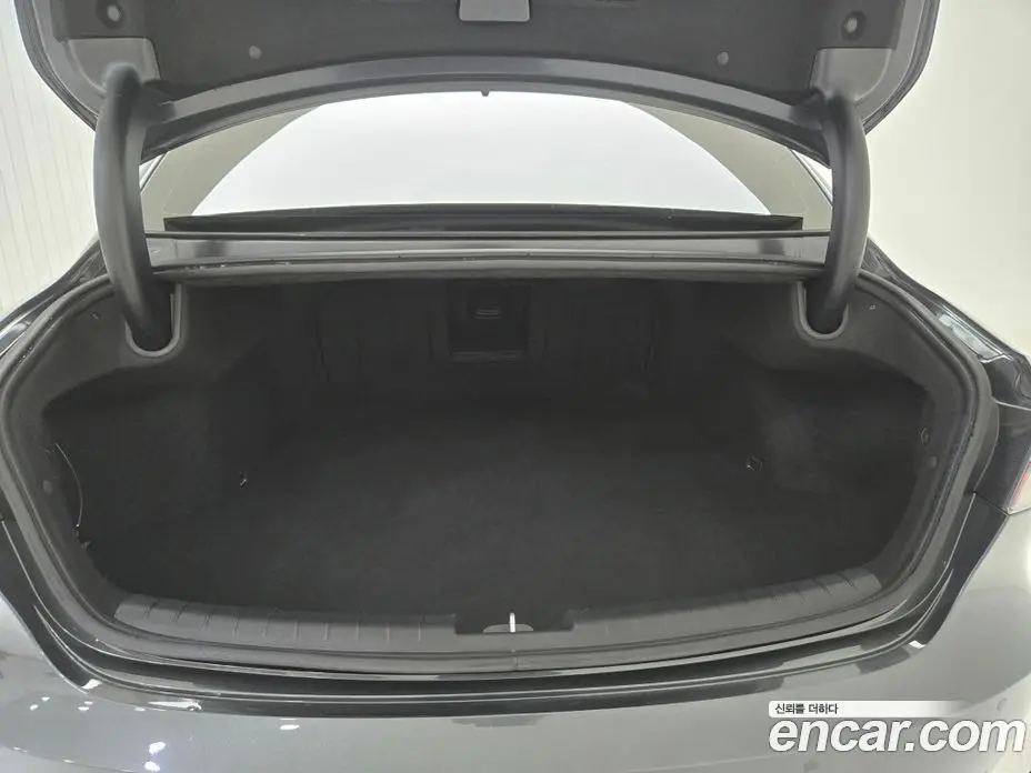 Hyundai Grandeur 2022 2.5 автомат (гидро), фото 18