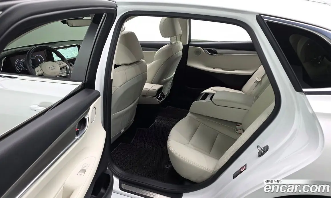 Hyundai Grandeur 2022 2.5 автомат (гидро), фото 18