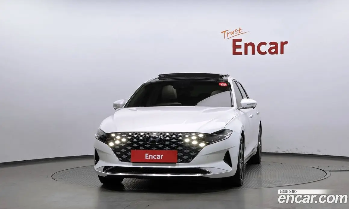 Hyundai Grandeur 2022 2.5 автомат (гидро), фото 3