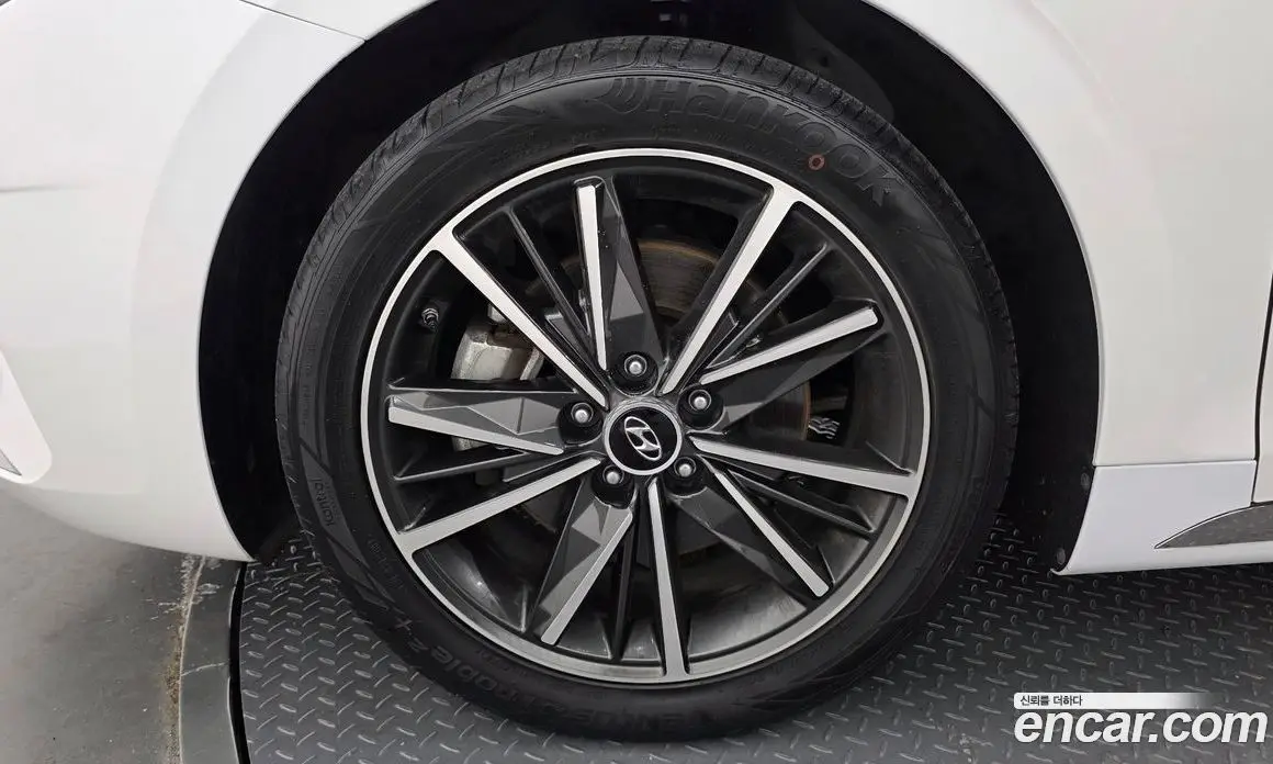 Hyundai Grandeur 2022 2.5 автомат (гидро), фото 5