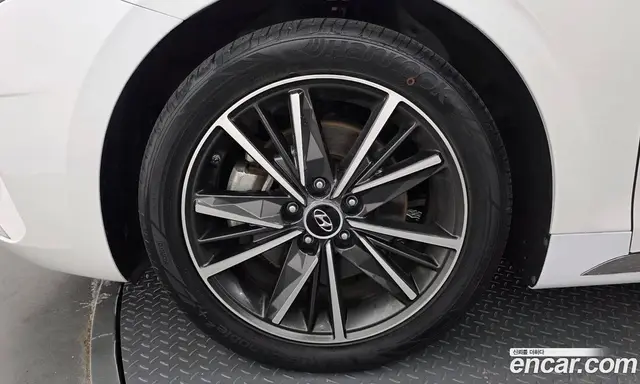 Hyundai Grandeur 2022 2.5 автомат (гидро), миниатюра 5