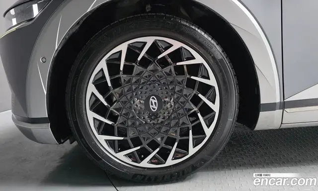 Hyundai Ioniq 5 2024 0.1 автомат (гидро), миниатюра 5