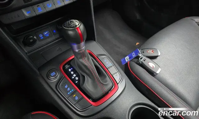 Hyundai Kona 2019 1.6 автомат (гидро), миниатюра 11