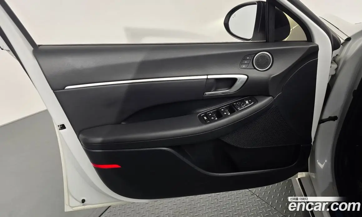 Hyundai Sonata 2020 2.0 автомат (гидро), фото 14