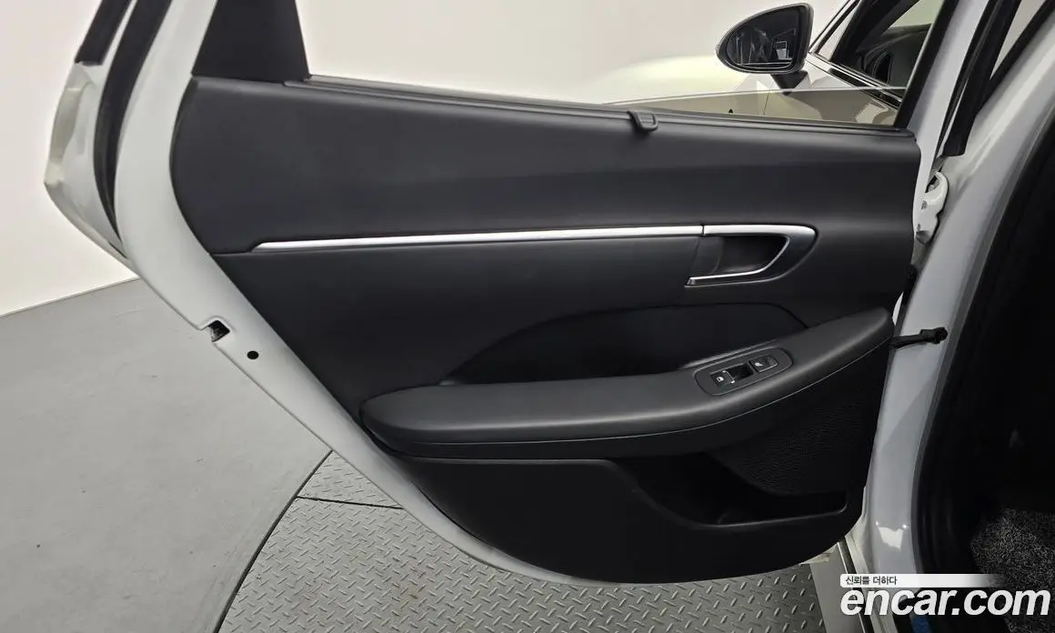Hyundai Sonata 2020 2.0 автомат (гидро), фото 15