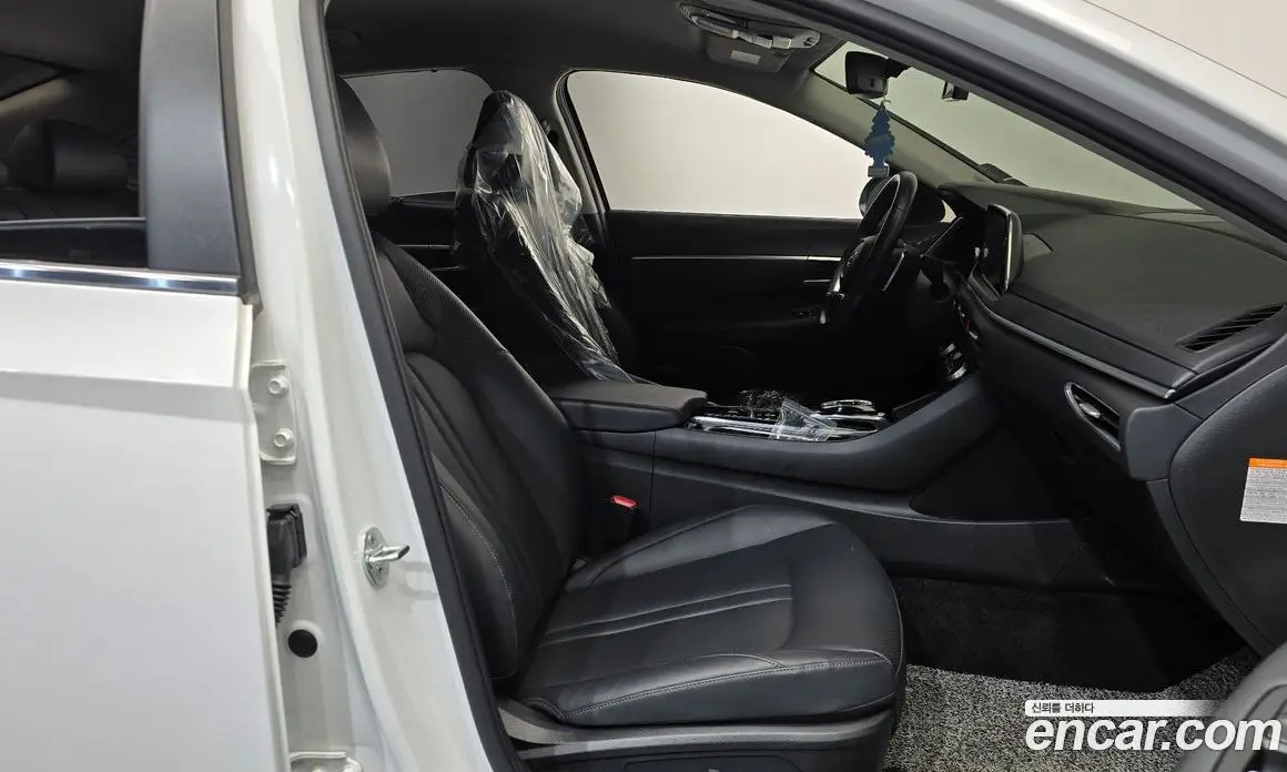 Hyundai Sonata 2020 2.0 автомат (гидро), фото 16
