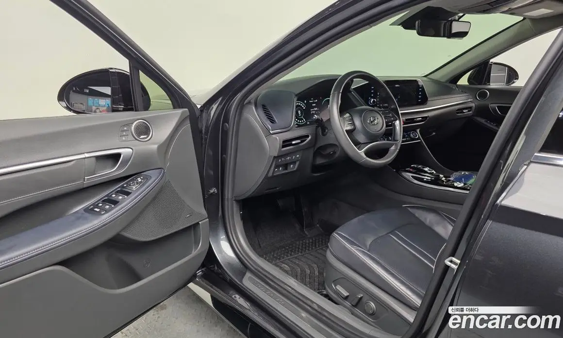 Hyundai Sonata 2020 1.6 автомат (гидро), фото 13