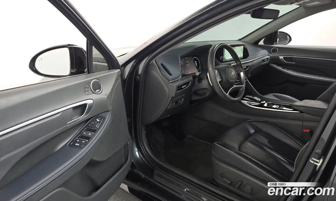 Hyundai Sonata 2022 2.0 автомат (гидро), фото 13