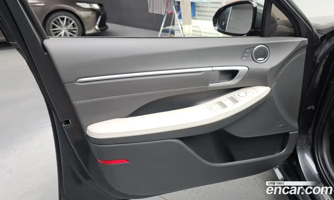 Hyundai Sonata 2023 2.0 автомат (гидро), фото 14