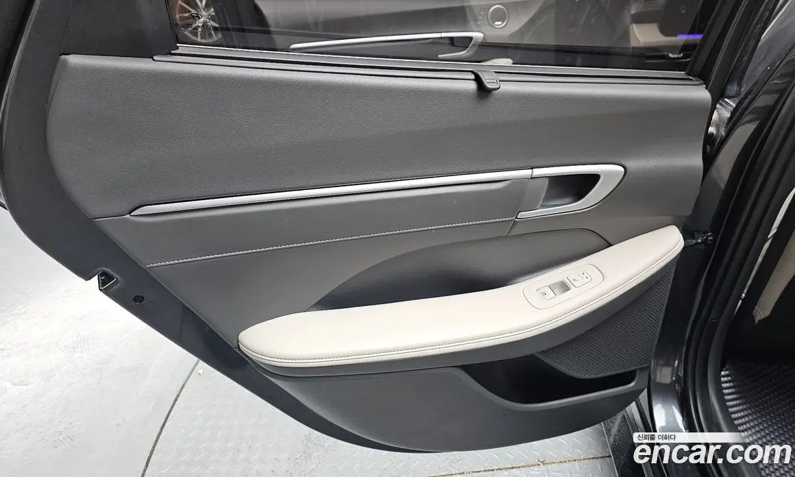 Hyundai Sonata 2023 2.0 автомат (гидро), фото 15