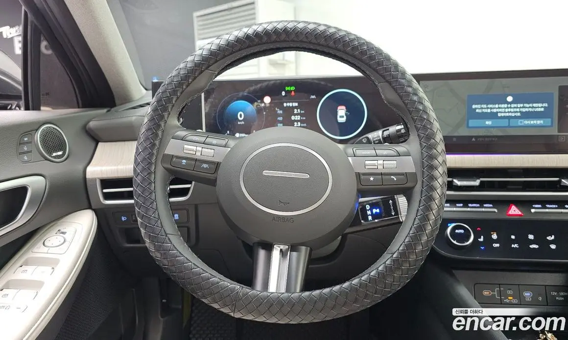 Hyundai Sonata 2023 2.0 автомат (гидро), фото 19