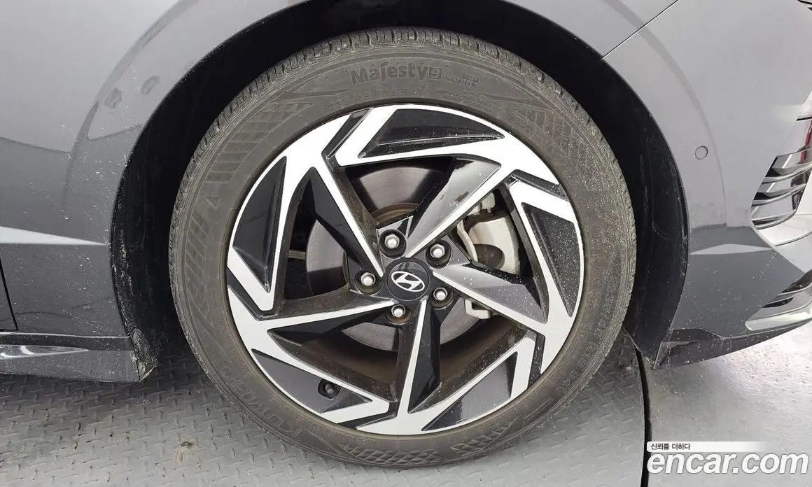 Hyundai Sonata 2023 2.0 автомат (гидро), фото 7
